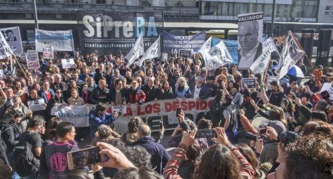 Lombardi no da explicaciones y denuncia a los trabajadores de Télam