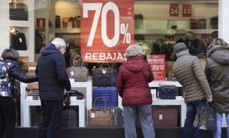 Por la suba del dólar cayó el consumo en los comercios minoristas