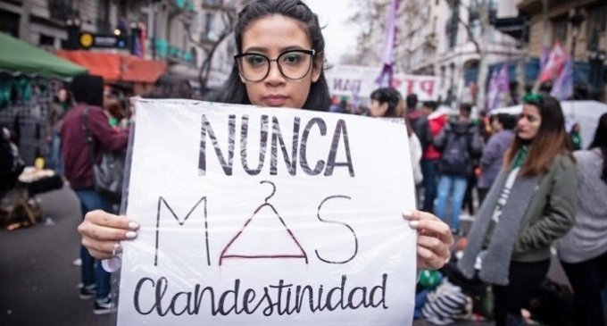 Crearán un registro de mujeres víctimas de abortos clandestinos