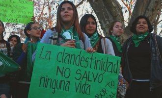 El Senado no salvó a nadie: murió otra mujer a causa de un aborto clandestino