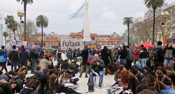 Una gran marcha universitaria frente al ajuste y la emergencia educativa