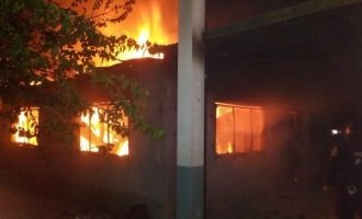 Se incendió otra escuela de Moreno y sospechan que fue intencional
