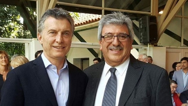 El presidente Macri con el titular de la UATRE, Ramón Ayala.