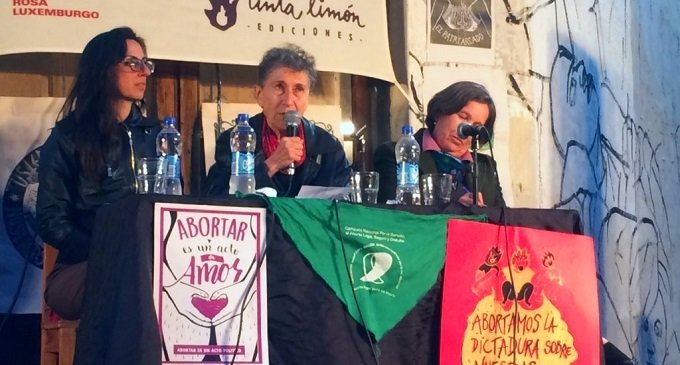 Silvia Federici: “Hay que completar la revolución que recién se está gestando”