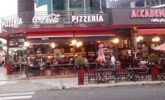 Organizan escrache a la pizzería donde discriminaron a la pareja gay