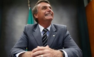 Brasil: el 60% de la población femenina rechaza al candidato de la ultraderecha