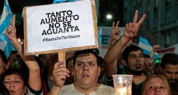 La ciudadanía se prepara para una nueva marcha de antorchas contra los tarifazos