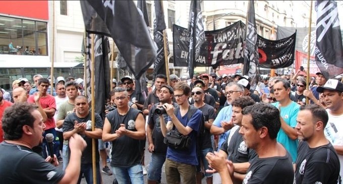 Conflicto en Fate y 430 despidos que podrían sumarse a los más de siete mil en los últimos tres meses
