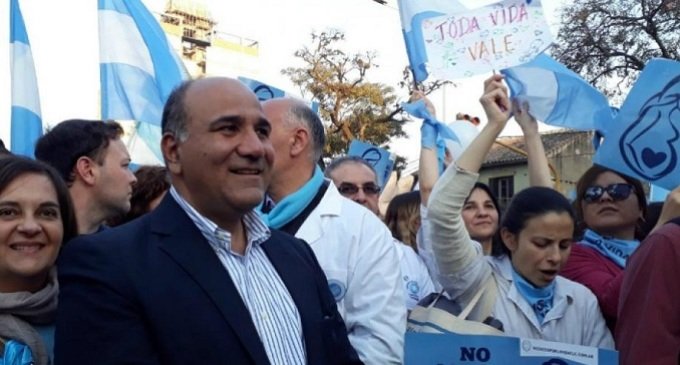 Tucumán: denuncian al gobernador Manzur y a funcionarios de Salud por la tortura a la niña violada