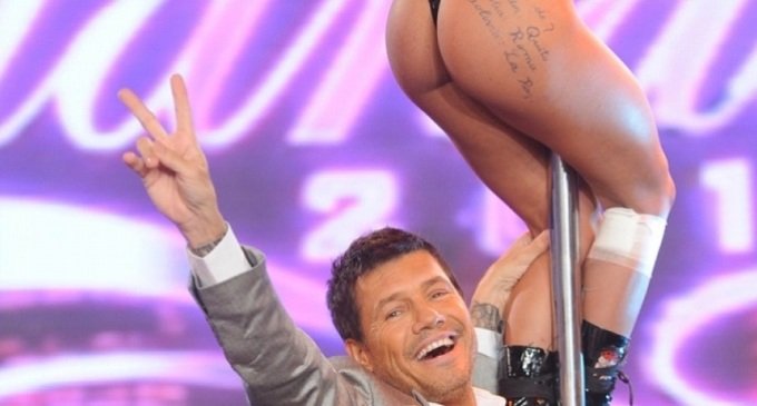 Tinelli: ¿De cortar polleras sin consentimiento a “meterse en política”?