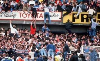 Siguen caminando acompañados: a treinta años de la avalancha mortal de Hillsborough Siguen caminando acompañados: a treinta años de la avalancha mortal de Hillsborough