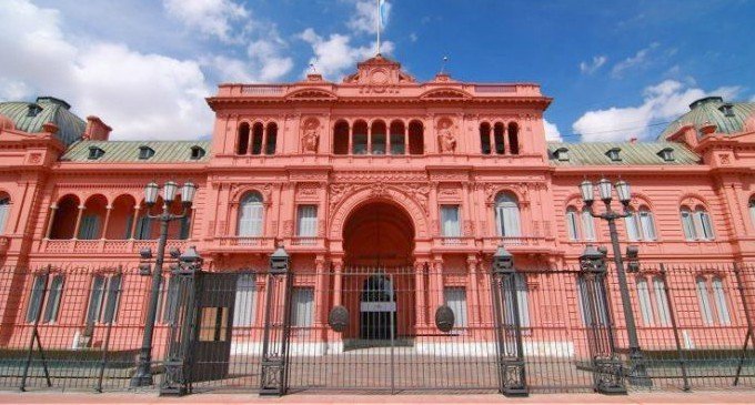 A poco del cierre de listas, nadie quiere dar el primer paso