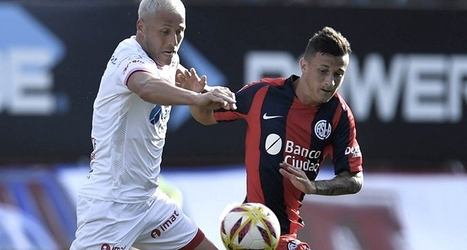 San Lorenzo y Huracán empataron en el partido de ida de la Copa de la Superliga