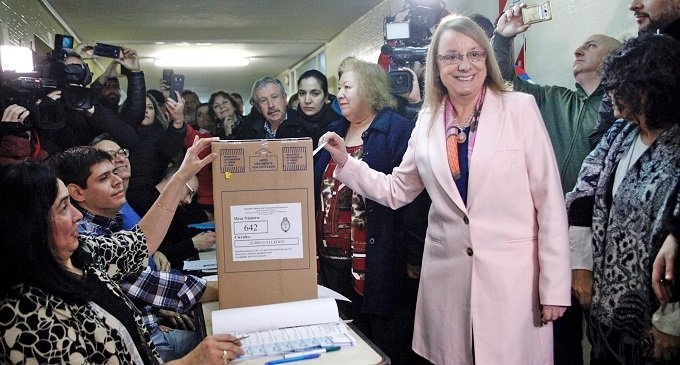 Santa Cruz desdobla su elección y Alicia Kirchner apuesta a la continuidad