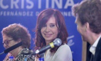 Ante miles de personas Cristina Kirchner presentó “Sinceramente” en La Rural