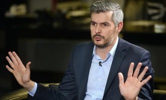 La defensa de CFK denuncia que Marcos Peña no entrega información clave para el juicio oral