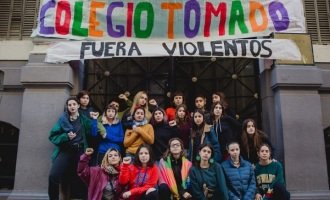 Levantan toma del Pellegrini: alerta permanente por el docente señalado de consumir pornografía infantil