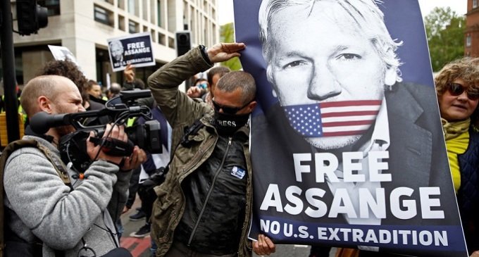 Julian Assange a un paso de ser extraditado a EE.UU.