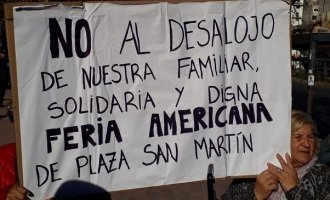 La Plata: con un insólito operativo de seguridad, el gobierno impide el trabajo de 600 familias manteras