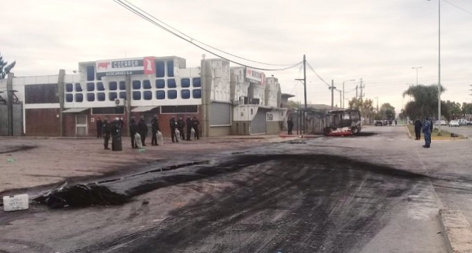 Ataque a una protesta sindical en un frigorífico bonaerense