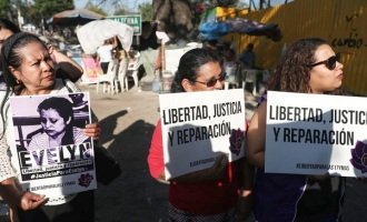 El Salvador: repetirán el juicio a una mujer violada y condenada por abortar