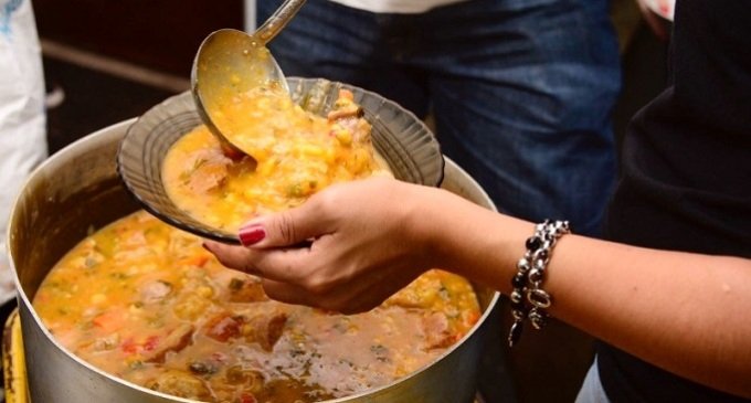 La historia de lo que comemos: ¿la Patria es el locro?